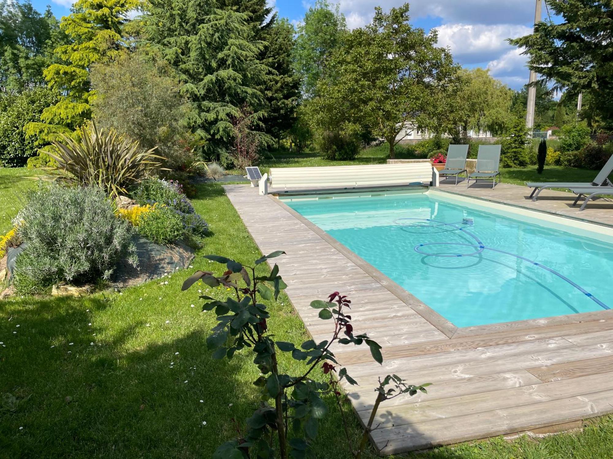 Chambres D Hotes Avec Piscine Et Spa La Foliere Saumur Villebernier Экстерьер фото